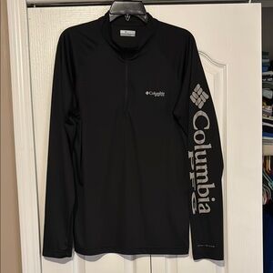 Columbia Black Rash Guard for Outdoor Activities